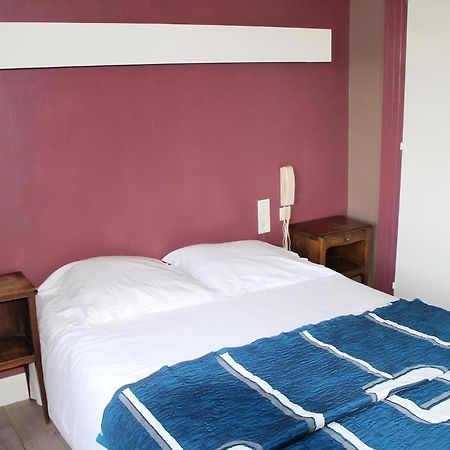 Hotel De La Poste Mortain-Bocage Ngoại thất bức ảnh
