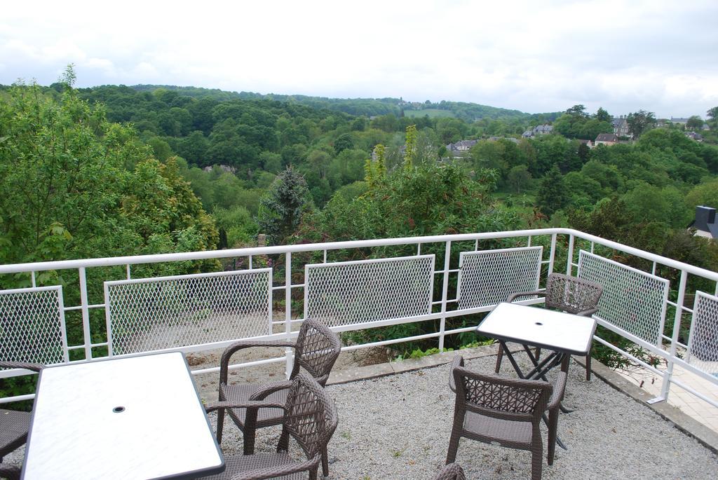 Hotel De La Poste Mortain-Bocage Ngoại thất bức ảnh
