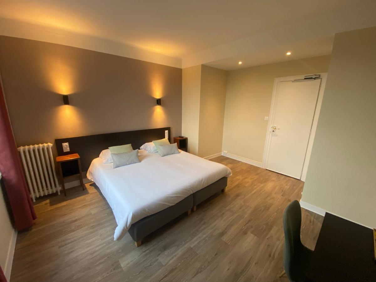 Hotel De La Poste Mortain-Bocage Ngoại thất bức ảnh