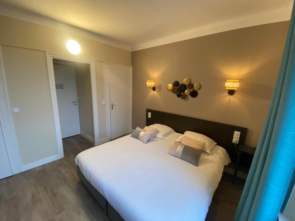 Hotel De La Poste Mortain-Bocage Ngoại thất bức ảnh
