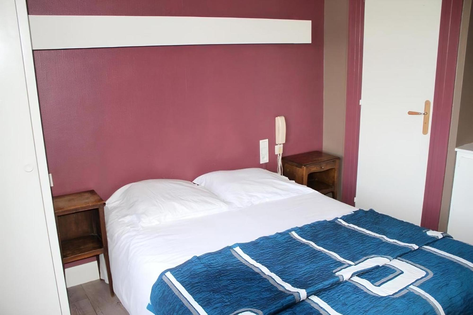Hotel De La Poste Mortain-Bocage Ngoại thất bức ảnh